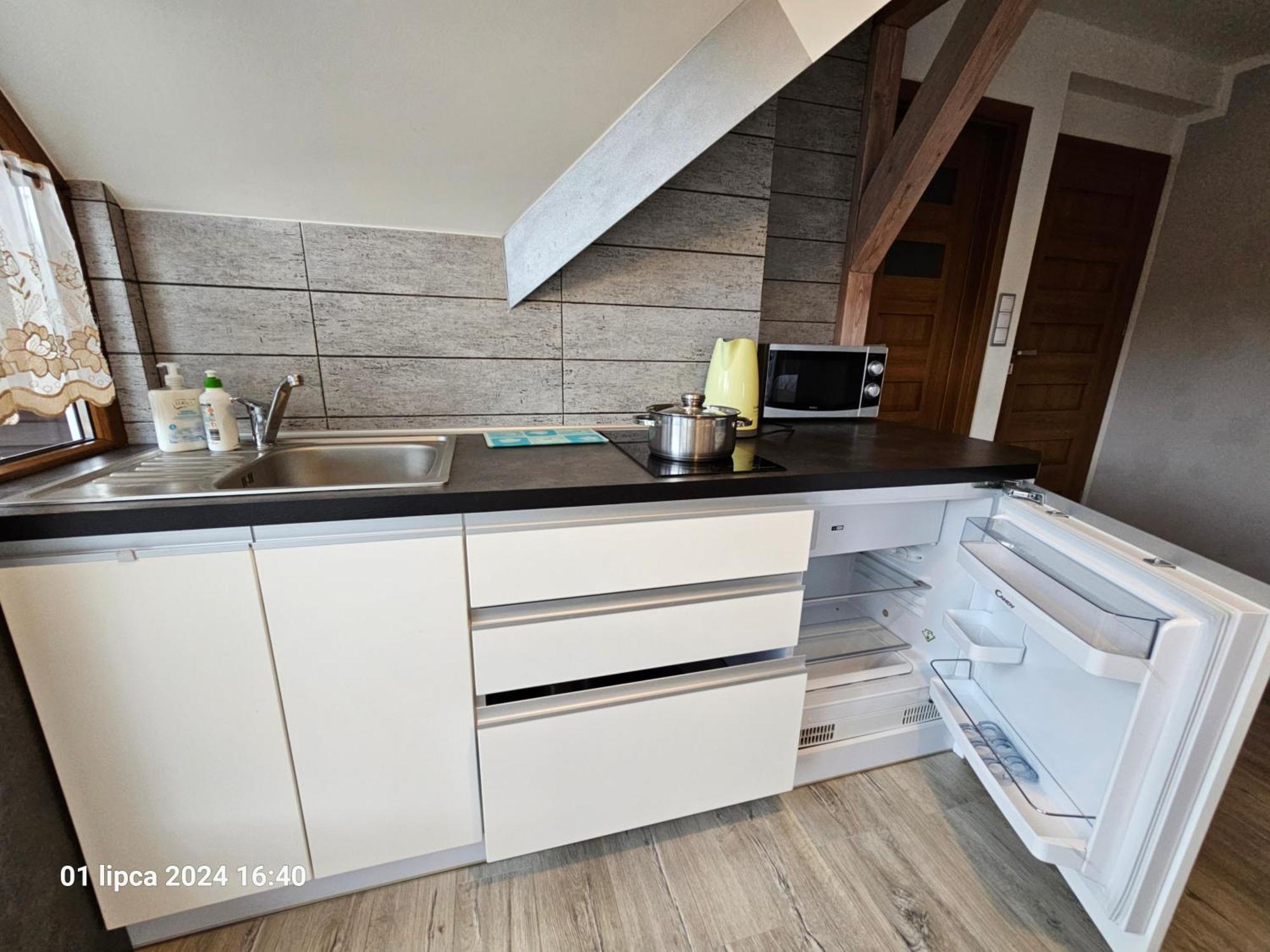 Appartamento Renatka Przy Plazy Unieście Esterno foto